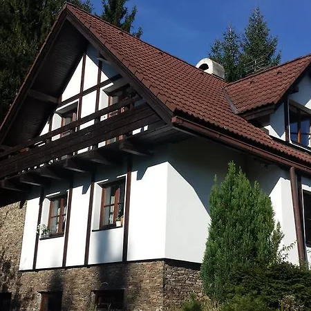 Chalupka Pod Lipkami Lodge *